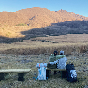 寄贈のハッピーベンチ2台